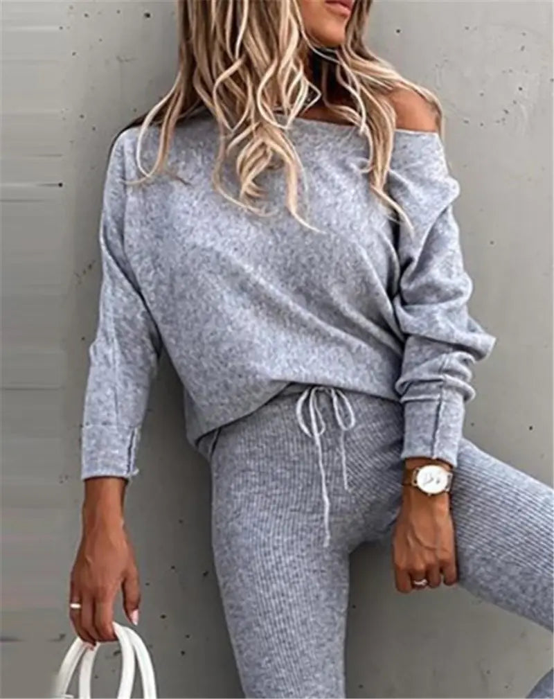 Trendy Commuter Neck & Pants Duo