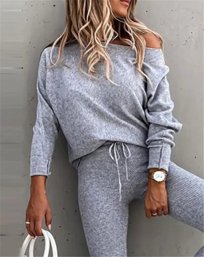 Trendy Commuter Neck & Pants Duo